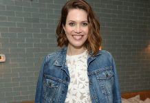Φόρα το denim jacket όπως οι star