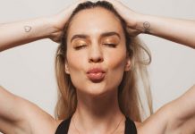 Κάνε face yoga στο σπίτι σου – Διώχνει όλες τις ρυτίδες face yoga τι είναι και πώς να την κάνεις