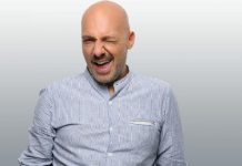 Νίκος Μουτσινας: Κλείστηκε στο σπίτι με την…. «αγάπη» του – Φωτογραφία Νίκος Μουτσινάς τι δίαιτα έκανε