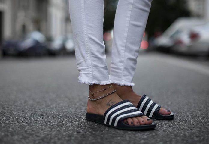 chain_leg1 αλυσίδα στο πόδι chain anklets